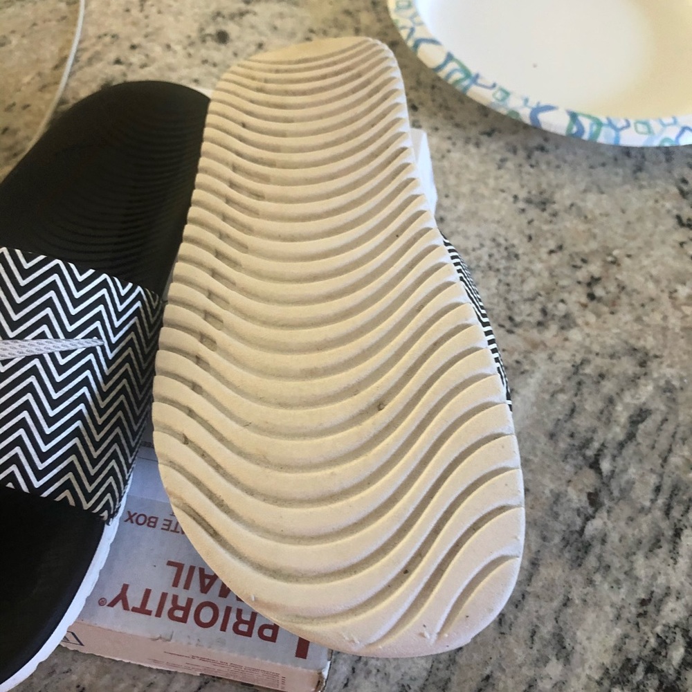 Women’s Nike Slides ... size 8 worn once